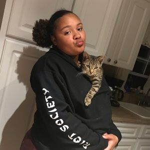 Meet your Posher, Alana